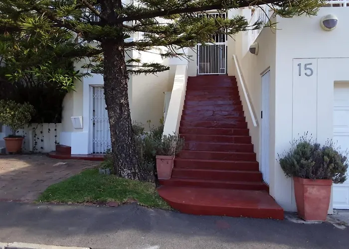 15 Braeside