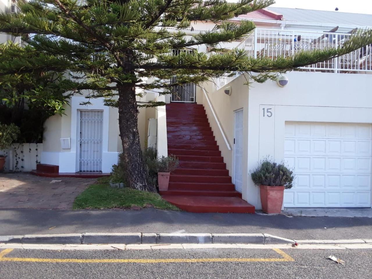 15 Braeside